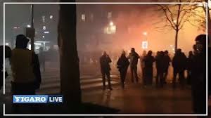 Au vu du parcours de la manifestation, des retards de tram sont à prévoir sur certaines lignes entre 13h et 18h. Des Affrontements Place De La Nation Lors De La Manifestation Du 5 Decembre Youtube