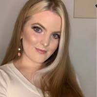 Kelly Jester's Instagram, Twitter & Facebook