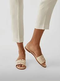 Sorgen sie mit der reviva kollektion in form von sandalen, flips und slides für die nötige leichtigkeit im alltag. Slides Fur Damen Jetzt Bis Zu 78 Stylight