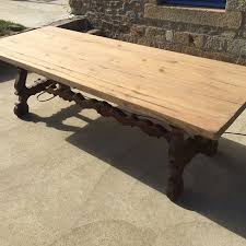 comment relooker une table monastere en une table furieusement tendance piedsdetable artisanatfrancais table de ferme table design table monastere