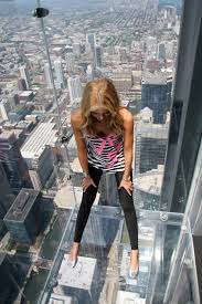 Chicago On The Ledge Sears Tower Krasivye Mesta Mesta Dlya Posesheniya Potryasayushe