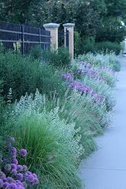 Allen Centennial Garden Madison Wi Xeriscape Front Yard Tuscan Garden Cottage Garden
