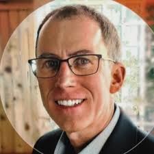 China's maglev trains are trying to solve communication challenges and pave  the way for hyperloop travel.