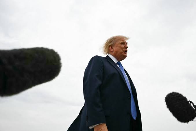 Trump minaccia l'Oman, se si intromette su Hormuz li bombardiamo