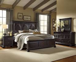 Yardley Traditional Brown Wood Master Bedroom Set King Bedroom Sets Bedroom Sets Queen Luxe Furniture