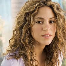 Go Blonde Even Though I M Mexican Shakira Hair Hair Color Dark Latina Hair