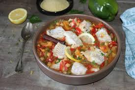 Tajine De Poisson A La Marocaine Chez Vanda Tajine Poisson Tajine Tajine Poisson Marocain
