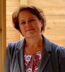 Tamara Davidson's Instagram, Twitter & Facebook