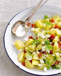 Salade A Emporter De Pommes De Terre Primeurs A La Grecque Pour 4 Personnes Recettes Elle A Table Recette Salades A Emporter Salade Pomme De Terre Recettes De Cuisine