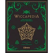 El libro verde de la bruja solitaria pdf gratis. Pin De Mary Chan Pariona Alvites En Wicca En 2021 Wicca Libros Libros De Hechizos Libros Antiguos De Magia