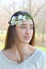 Bridal Floral Crown White Wedding Halo Freesia Asymmetrical Crown Boho Girl Headpiece White Flower Crown Wedding Floral Crown Wedding Bridal Floral Crown