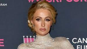 La parola italiana libro deriva dal latino liber.il vocabolo originariamente significava anche corteccia, ma visto che era un materiale usato per scrivere testi (in libro scribuntur litterae, plauto), in seguito per estensione la parola ha assunto il significato di opera letteraria. Wer Ist Paris Hiltons Freund Carter Reum News24viral