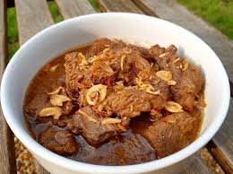 Tempat makan yang menjual hidangan ini biasanya terdapat di sekitar magersari, pasar. 5 Resep Semur Daging Paling Lezat Tekstur Empuk Dan Rasanya Bikin Ketagihan
