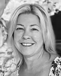 Hollis Evans's Instagram, Twitter & Facebook