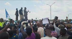 Igboho was arrested while he tried to catch a flight to germany with his wife. Sunday Igboho In Osogbo For Yoruba Nation Rally See Photos