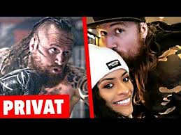 Wrestler hinter dem vorhang, backstage. Aleister Black Vs Erick Rowan Free Mp4 Video Download Jattmate Com