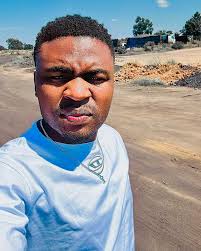 Facebook Livestream Tragedy: Zimbabwean Man in SA Takes Own Life A  Zimbabwean man living in South Africa, Kelvin Mhofu Ngoshi, tragically  ended his life in a Facebook livestream over the weekend. The