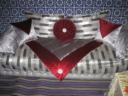 طرقة خياطة مخدة دائرية لزينة الصالون المغربي Method Of Sewing A Pillow In The Form Of A Circle Youtube Holiday Decor Christmas Tree Skirt Decor