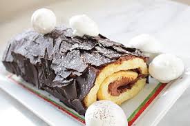 Dark Chocolate Buche De Noel With Meringue Mushrooms Buche De Noel Meringue Mushrooms Dark Chocolate Bark