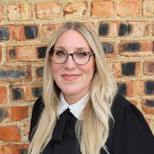 Nahira Torres's Instagram, Twitter & Facebook