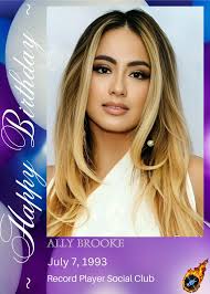 Singer's 32nd birthday celebration