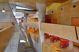 Crab Abedian School Studiya Shkola Kraby