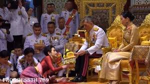 5 anak sultan paling kacak di malaysia yg ramai tak tahu(2020). Jadi Raja Terkaya Di Dunia Punya Banyak Selir Terungkap Sumber Kekayaan Raja Vajiralongkorn Tribunnewsmaker Com