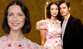 Tony mcgill married caitriona balfe on 11 august 2019 in a ceremony which took place at st. Caitriona Balfe Is Fab In Florals As She Poses With Fiance Tony Mcgill At Bafta Tea Party In La Daily Mail Online