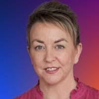 Samantha Payne's Instagram, Twitter & Facebook