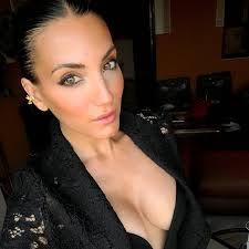 Leticia Crespo's Instagram, Twitter & Facebook