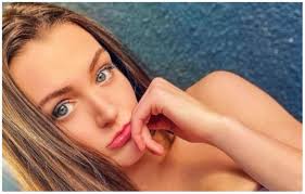 Who is Ally Hardesty? age, bio, net worth, Vlog Squad, Anna Campbell drama  - Kemi Filani