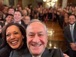 Candice (@VelvetRed79)