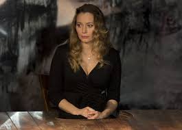 Laura cosoi iubește copiii de când se știe și toată familia așteaptă ca blonda să dea vestea cea mare, mai ales că în această vară se împlinește un an de când a îmbrăcat rochia de mireasă. Laura Cosoi S A DestÄƒinuit Despre Cea Mai DificilÄƒ PerioadÄƒ Din ViaÈ›a Sa SimÈ›eam Pur È™i Simplu CÄƒ Clair Ro