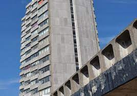 It was built in 1964, it has 142 apartments, and was designed by russell diplock & associates, developed by bernard sunley trust, and built by the contractors bernard sunley & sons. Arlington House Margate Kent The Twentieth Century Society