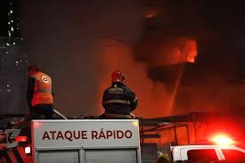 Se registra incendio en inmediaciones del mercado de Sonora