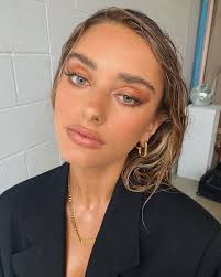 Angel Makeup In 2020 Celebrity Makeup Hair Makeup Makeup Looks