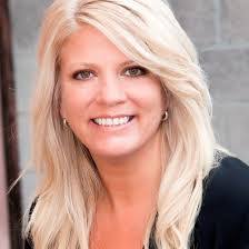 Pamela Evans's Instagram, Twitter & Facebook