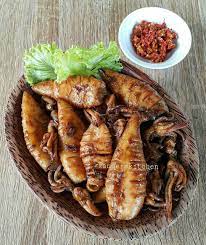 Cumi Ungkep Hepikol By Xanderskitchen Bahan 500 Gr Cumi Ukuran Sedang 3 Sdm Kecap Manis 2 Sdm Kecap Asin 1 2 Sdm Saus Tira Saus Tiram Kecap Inggris Resep