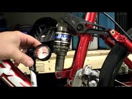 adjusting rear air shock on a mountain bike fox float r