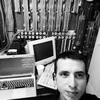 90+ perfiles de «Acle»