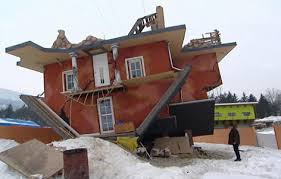 Jemanden ständig wegen einer sache zu hause aufsuchen sie verkehrt in den ersten häusern (angesehensten familien) der stadt. Verkehrtes Haus Soll Gaste Locken Tirol Orf At