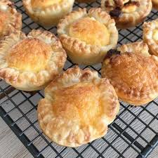 Thermomix Egg Bacon Quiches In 2020 Bacon Quiche Lunch Box Recipes Thermomix Recipes