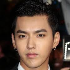 A teenager, who met kris wu at his los angeles party, said she was sexually assaulted by the singer. Who Is Kris Wu Dating Now Girlfriends Biography 2021