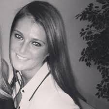 Lauren Friedberg (@LiveLaughLAUR_)