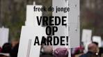 2024 - Freek de Jonge - Vrede op Aarde (Schietgebed, met ... - YouTube