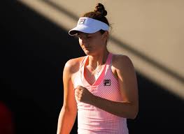 Irina Begu Trece In Runda A Doua La Melbourne DupÄƒ Un Meci Strans Incheiat Cu Abandonul Lui Petkovic Treizecizero