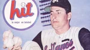 Isidro Marquez Nació el 15 de mayo de 1965 en Navojoa, Sonora. Ex Grandes  Ligas que debutó el 26 de abril de 1995 con Medias Blancas de Chicago. En  la LMB con