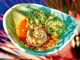 Billes D Avocat Et De Crabe Sur Gelee De Tomate Recettes Recette Recettes De Cuisine Recette Recette A Base De Tomates