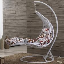 Id market vous a déniché la chaise hamac suspendue en macramé idéale et à petit prix ! La Chaise Hamac Variantes D Assises Suspendues Archzine Fr