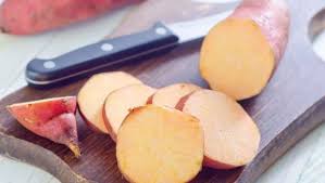 Sakit maag yang disebabkan oleh gaya hidup tidak sehat, seperti telat makan, kebiasaan konsumsi makanan yang dapat meningkatkan produksi asam. Tips Memilih Menu Tepat Untuk Buka Puasa Bagi Penderita Maag